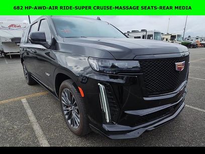 Used 2023 Cadillac Escalade ESV V