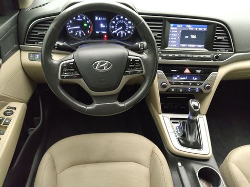Used 2018 Hyundai Elantra Value Edition FWD image 22