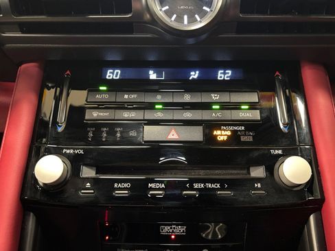 Used 2024 Lexus IS 500 RWD image 39