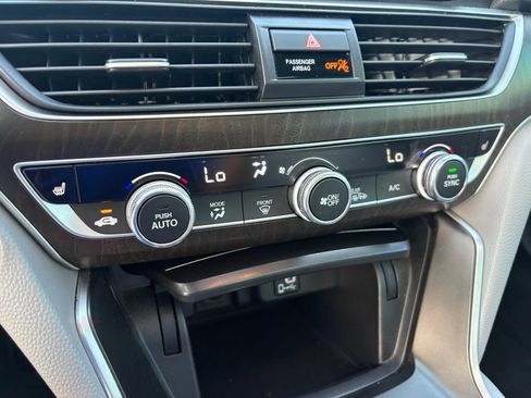 Certified 2019 Honda Accord EX image 20