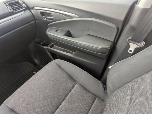 Used 2021 Honda Ridgeline Sport image 13