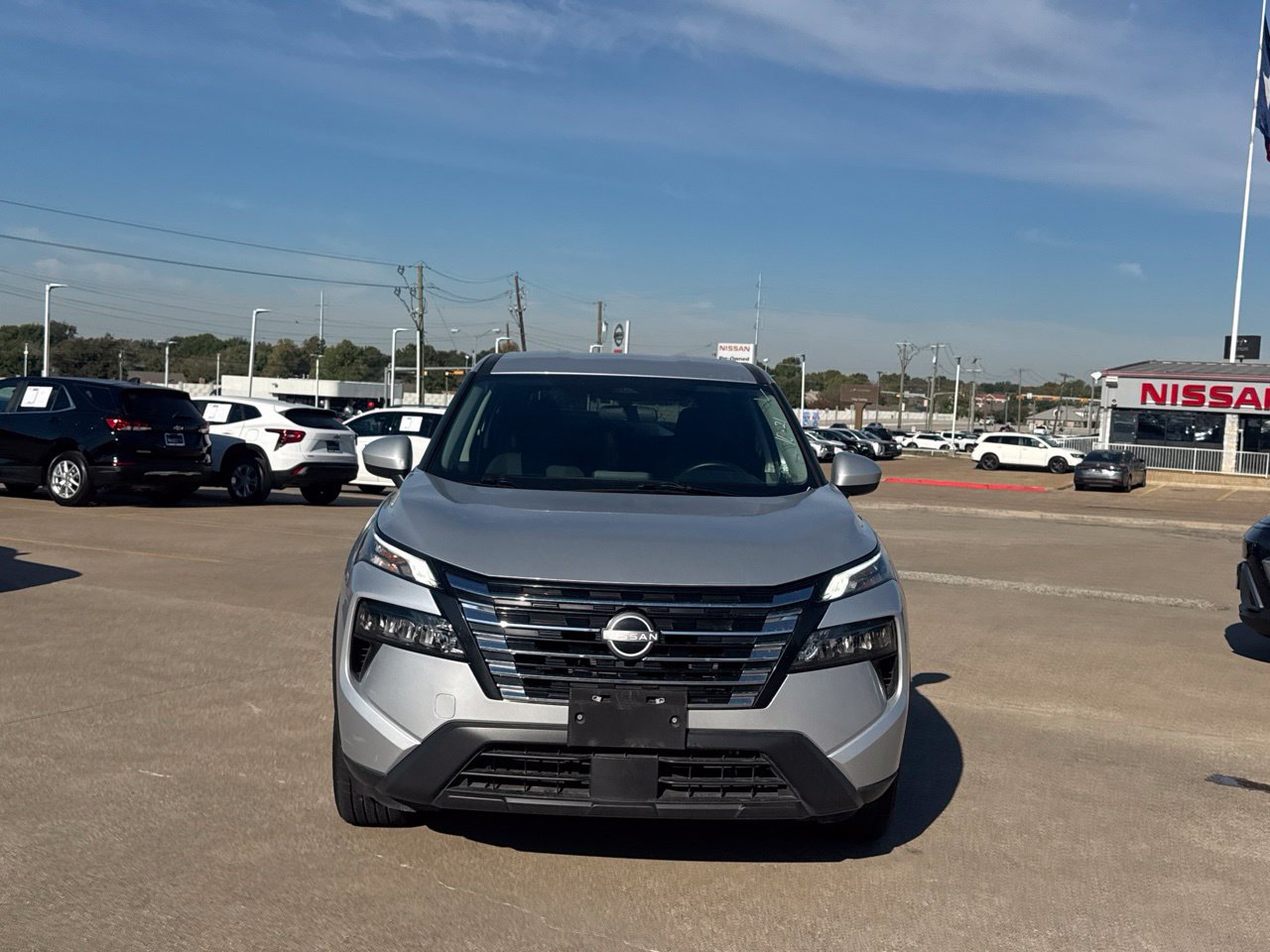 Certified 2025 Nissan Rogue SV FWD image 6
