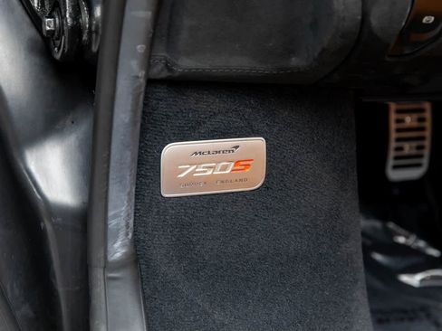 Used 2024 McLaren 750S Spider image 26