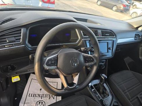 Used 2022 Volkswagen Tiguan S image 10