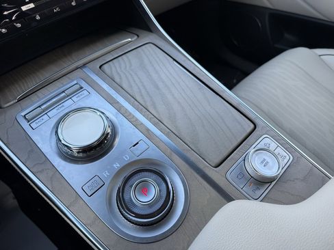 Used 2024 Genesis GV80 3.5T w/ Advanced Package image 30