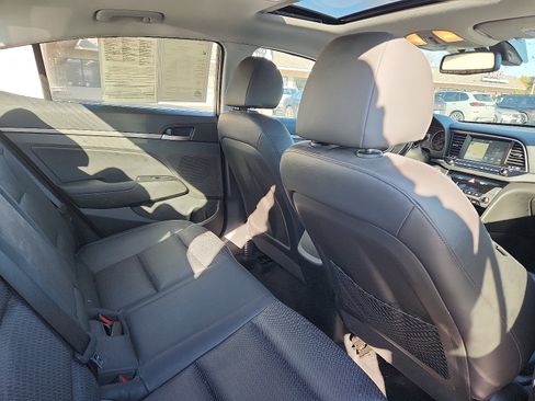 Used 2017 Hyundai Elantra Limited w/ Limited Ultimate Package 09 image 29