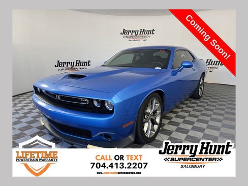 Used 2023 Dodge Challenger GT RWD image 1