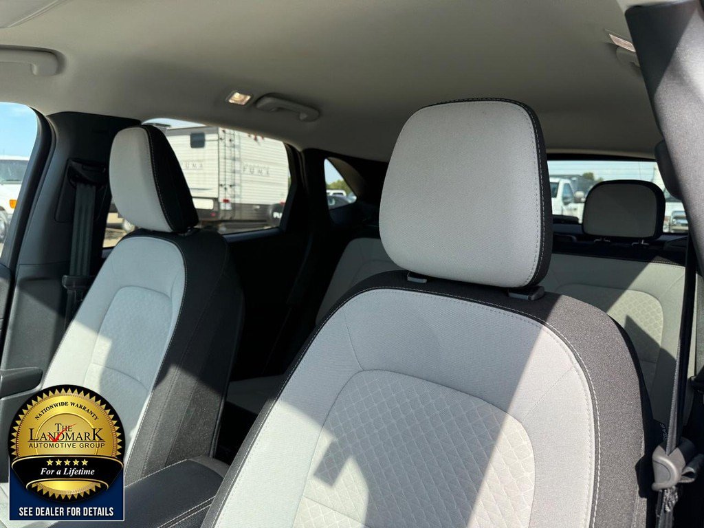 Certified 2025 Ford Escape Active AWD/4WD image 9