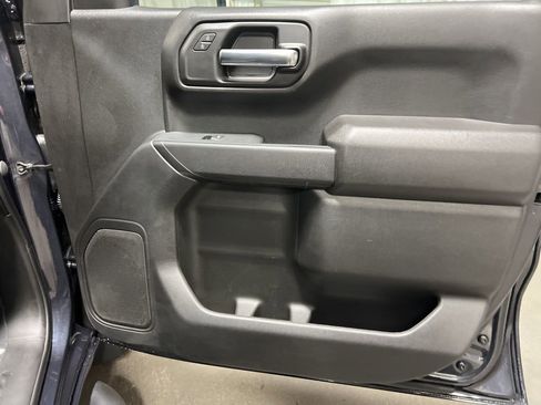 Used 2023 Chevrolet Silverado 1500 Custom image 12