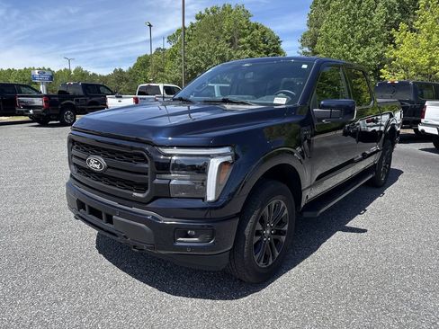 Used 2025 Ford F150 Lariat w/ Equipment Group 501A Mid AWD/4WD image 3