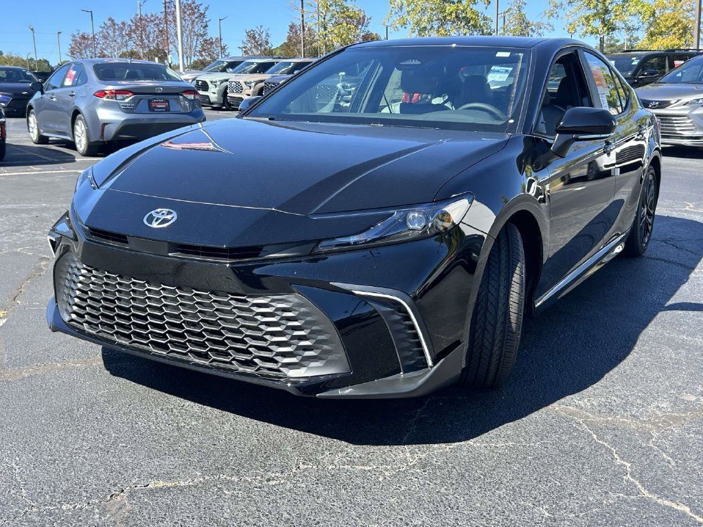 New 2026 Toyota Camry SE FWD image 7