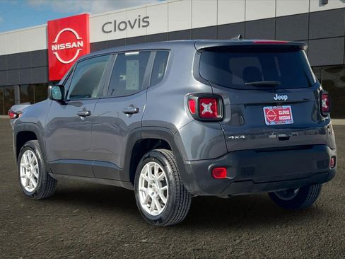 Used 2023 Jeep Renegade Latitude image 7