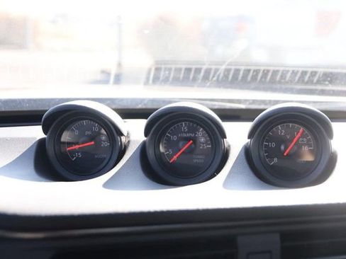 Used 2025 Nissan Z Sport w/ Floor Mat Package image 13