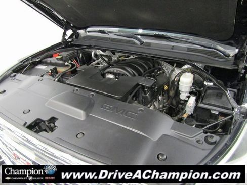 Used 2016 GMC Yukon SLE w/ HD Trailering Package image 44