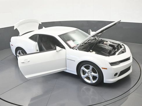 Used 2015 Chevrolet Camaro LT w/ RS Package RWD image 60