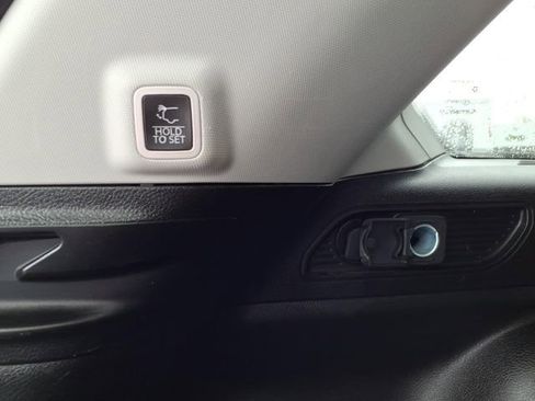 Certified 2023 Jeep Grand Cherokee Limited w/ Black Appearance Package image 12