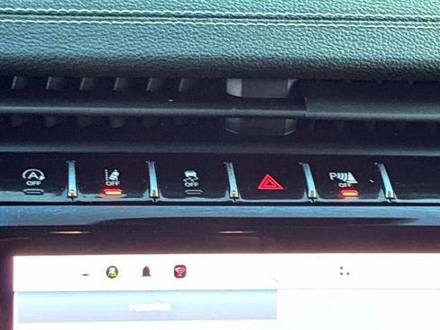 Used 2023 Jeep Grand Cherokee Limited image 35