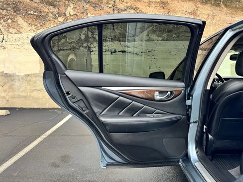 Used 2014 INFINITI Q50 Sport w/ Deluxe Technology Package image 21