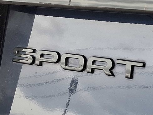 Used 2023 Land Rover Discovery Sport SE image 31