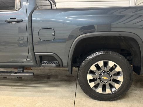 Used 2020 Chevrolet Silverado 2500 LT w/ All Star Edition AWD/4WD image 6