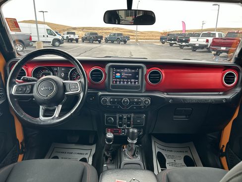 Used 2021 Jeep Wrangler Unlimited Rubicon w/ Cold Weather Group image 15