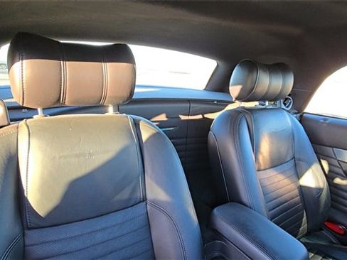 Used 2002 Ford Thunderbird image 24