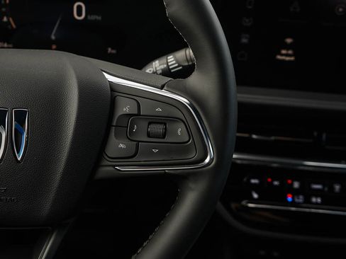 New 2026 Buick Envista Avenir image 22