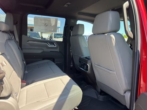 New 2026 Chevrolet Silverado 1500 LTZ w/ LTZ Premium Package AWD/4WD image 32