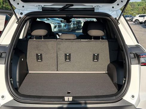 New 2026 Chevrolet Equinox LT w/ Safety and Technology Package FWD image 14