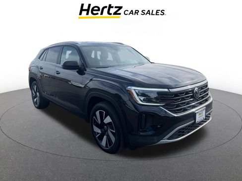 Used 2025 Volkswagen Atlas Cross Sport SE image 1
