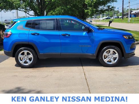 Used 2023 Jeep Compass Sport w/ Mopar Graphics Package AWD/4WD image 2