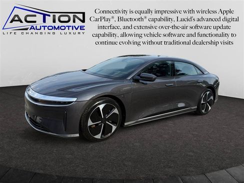 Used 2024 Lucid Air Pure RWD image 3