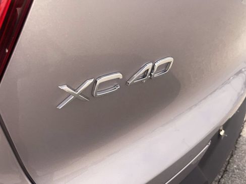 Used 2026 Volvo XC40 B5 Plus AWD/4WD image 4