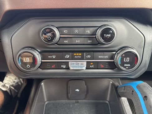 Used 2023 Ford Bronco Outer Banks image 17