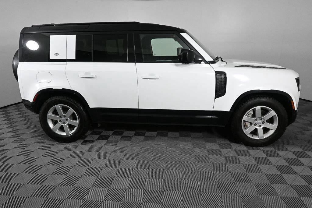 Used 2023 Land Rover Defender 110 X-Dynamic SE AWD/4WD image 25