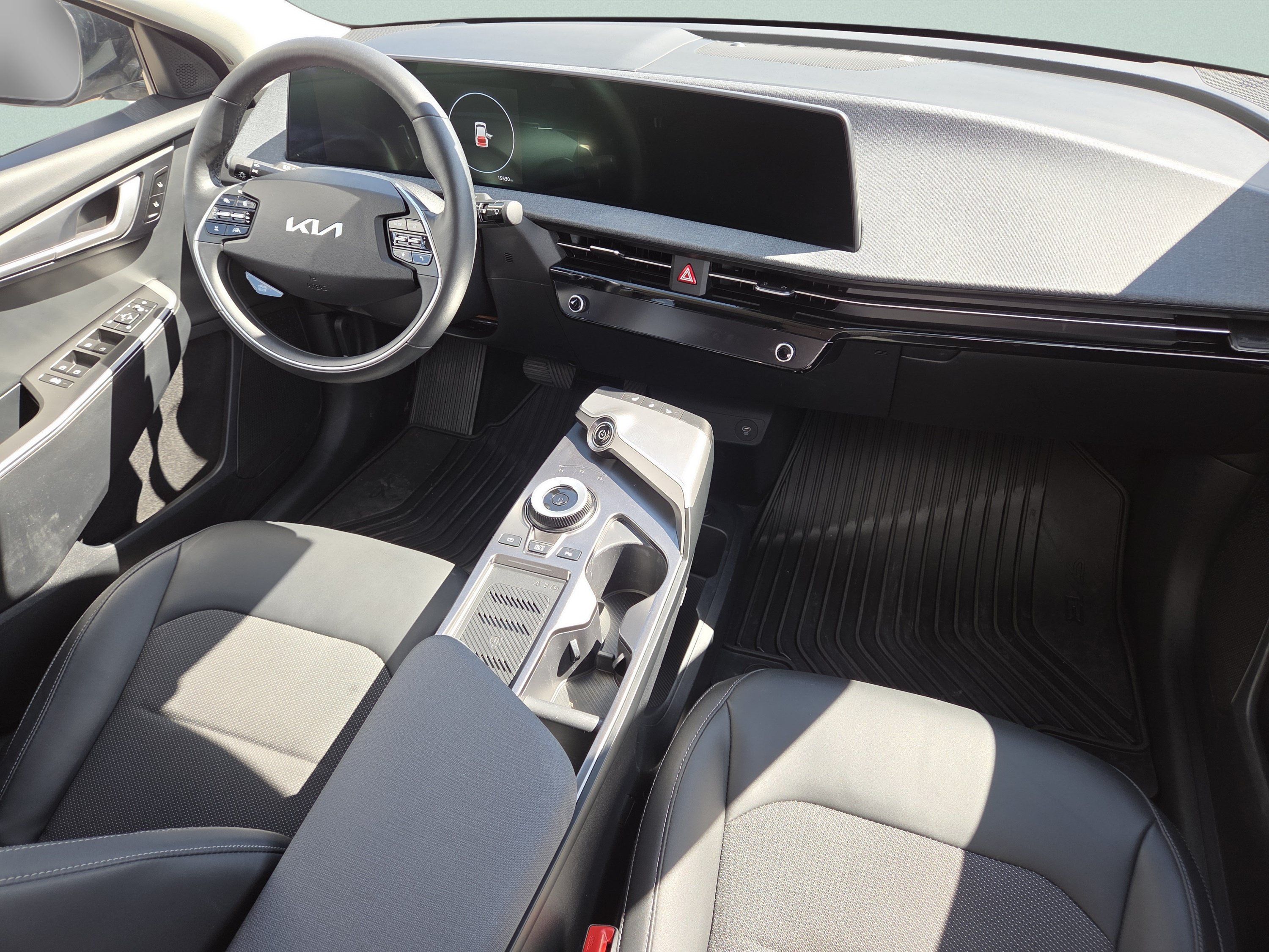 Used 2024 Kia EV6 Light AWD/4WD image 29