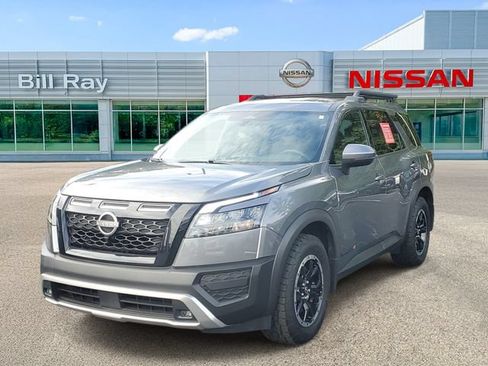 Certified 2025 Nissan Pathfinder Rock Creek AWD/4WD image 2