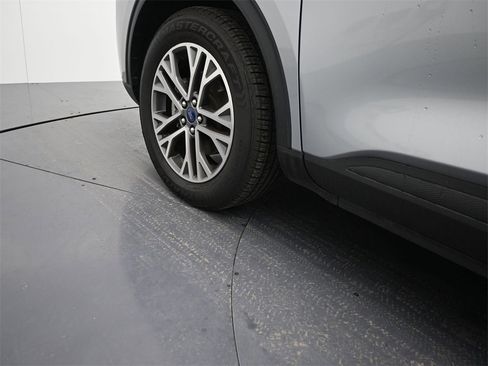 Used 2022 Ford Escape SEL image 12