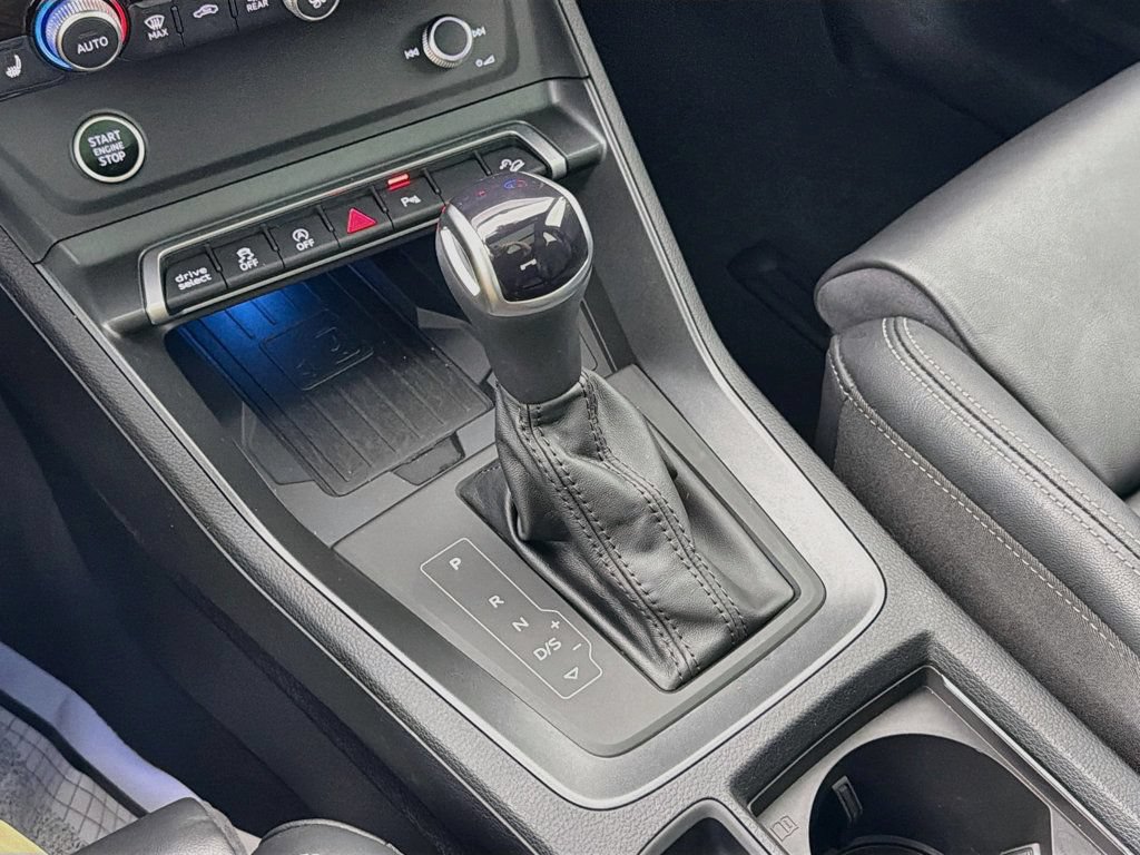 Used 2023 Audi Q3 2.0T Premium Plus w/ Premium Plus Package AWD/4WD image 16