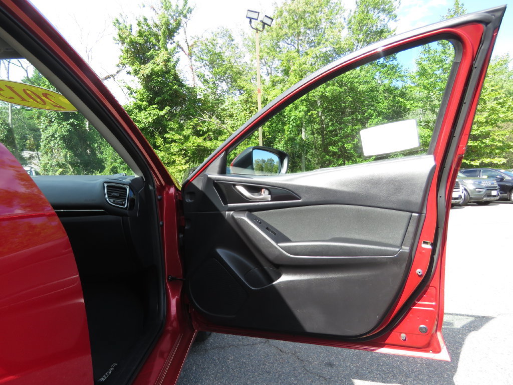 Used 2015 MAZDA MAZDA3 i Sport FWD image 12