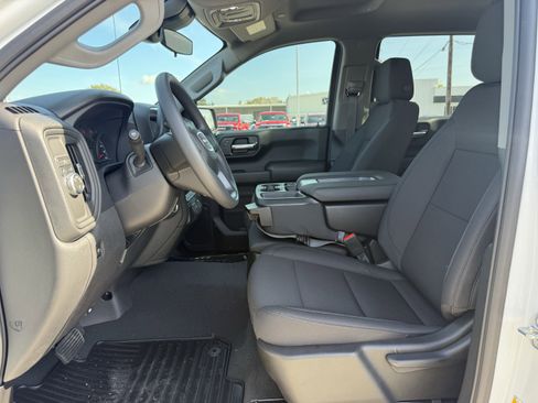 Used 2026 GMC Sierra 1500 Pro w/ Pro Value Package image 19