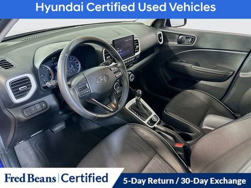 Certified 2022 Hyundai Venue Limited FWD image 14
