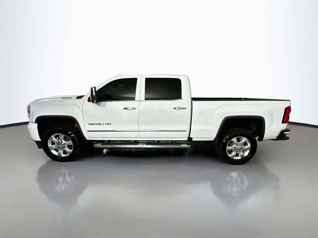 Used 2019 GMC Sierra 2500 Denali w/ Duramax Plus Package AWD/4WD image 4