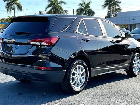 Certified 2023 Chevrolet Equinox LS w/ LS Convenience Package image 4