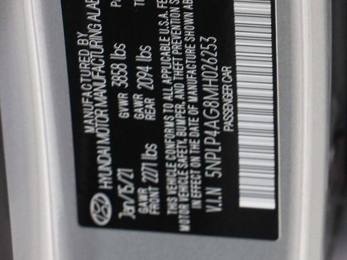 Used 2021 Hyundai Elantra Limited image 32