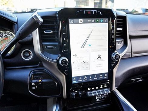 Certified 2022 RAM 3500 Laramie image 28