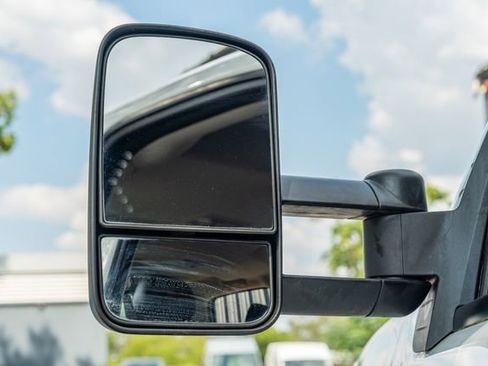 Used 2012 GMC Sierra 2500 SLT w/ SLT Convenience Package image 11