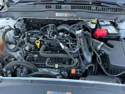 Used 2018 Ford Fusion SE w/ Equipment Group 201A image 25