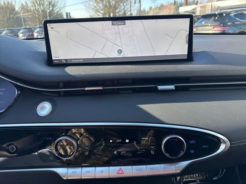 Used 2025 Genesis GV70 2.5T Select w/ Select Package image 24