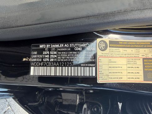 Used 2010 Mercedes-Benz E 550 Sedan image 46